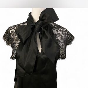Old HollywoodGlam!Elegant Black Lace Capelet with Bow